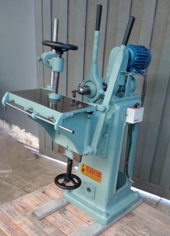 Furadeira horizontal Lima